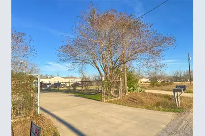 140 Alum Park Place Drive, Cedar Creek, TX 78612 - Photo 17