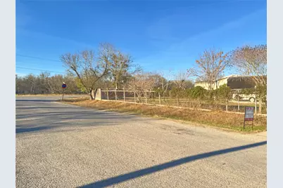 140 Alum Park Place Drive, Cedar Creek, TX 78612 - Photo 19
