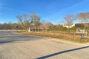 140 Alum Park Pl Dr, Cedar Creek, TX 78612 - Photo 19