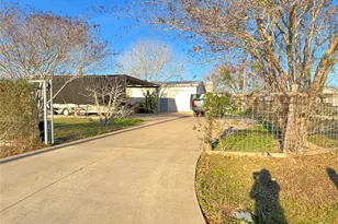 140 Alum Park Pl Dr, Cedar Creek, TX 78612 - Photo 15