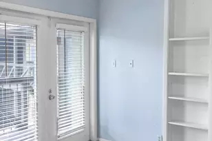 807 W 25th St, Austin, TX 78705 - Photo 9