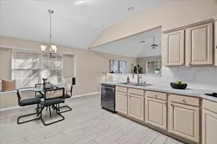 9120 Fainwood Ln, Austin, TX 78749 - Photo 15