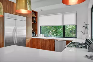 52 Waller St, Austin, TX 78702 - Photo 21