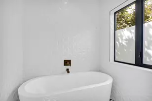52 Waller St, Austin, TX 78702 - Photo 15