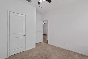 791 Circle Wy, Jarrell, TX 76537 - Photo 17