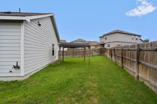791 Circle Wy, Jarrell, TX 76537 - Photo 33