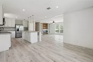 855 Roosevelt Rd, Luling, TX 78648 - Photo 17