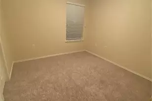 1420 Poppy Seed Ln, Austin, TX 78741 - Photo 9