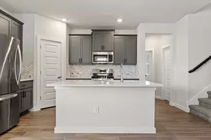 368 Banff Dr, Kyle, TX 78640 - Photo 9