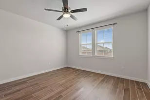 368 Banff Dr, Kyle, TX 78640 - Photo 15