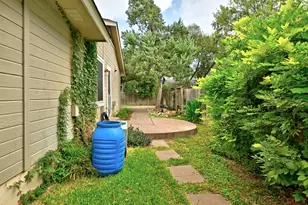 11218 Stormy Ridge Rd, Austin, TX 78739 - Photo 29