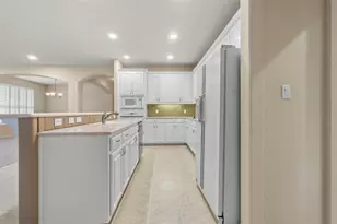 304 Brazos Dr, Georgetown, TX 78628 - Photo 13