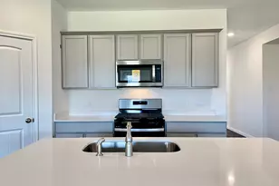 152 Gablynn Cv, Kyle, TX 78640 - Photo 7