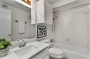6910 Hart Ln, Austin, TX 78731 - Photo 7
