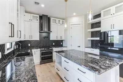 707 Broken Hills, Horseshoe Bay, TX 78657 - Photo 11