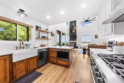 1800 Diamond Ridge Drive, Lampasas, TX 76550 - Photo 13