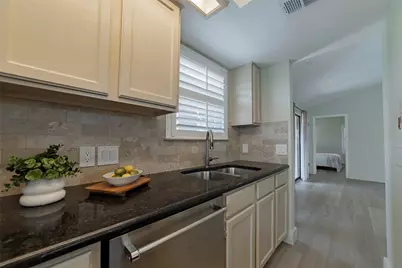 2500 Quarry Road #5, Austin, TX 78703 - Photo 9