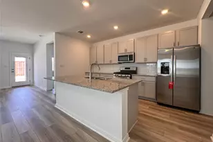 135 Mad Pupper Dr, Buda, TX 78610 - Photo 3