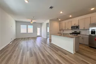 135 Mad Pupper Dr, Buda, TX 78610 - Photo 5