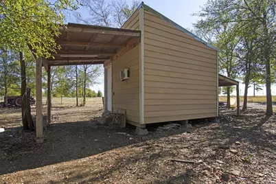 2247 Old Highway 20, McDade, TX 78650 - Photo 33