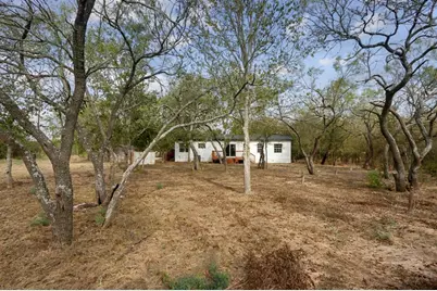 462 Texas Oak Drive, Cedar Creek, TX 78612 - Photo 3