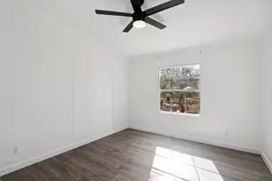 462 Texas Oak Dr, Cedar Creek, TX 78612 - Photo 15
