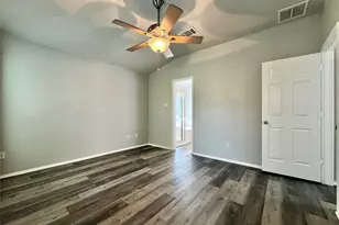 1014 Aiken Dr, Leander, TX 78641 - Photo 17