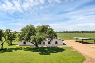 2719 Post Oak Rd, Webberville, TX 78653 - Photo 5