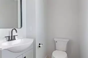 5506 Peppertree Pkwy, Austin, TX 78744 - Photo 9