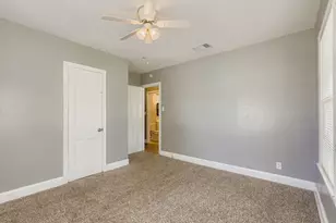 700 W St Johns Ave, Austin, TX 78752 - Photo 9