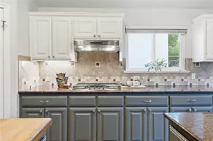 11213 Savin Hill Ln, Austin, TX 78739 - Photo 9