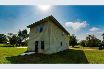 213 E 4th Street, Rockdale, TX 76567 - Photo 15
