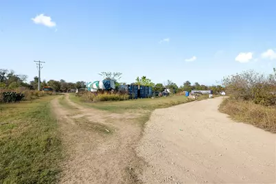 2004 Caldwell Lane, Del Valle, TX 78617 - Photo 17