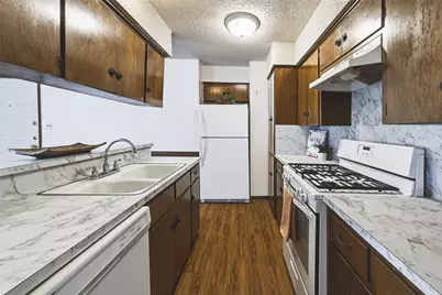 4713 Sagebrush Trail #B, Austin, TX 78745 - Photo 11