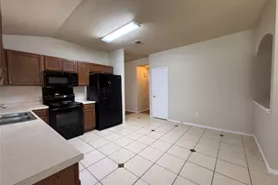 228 Altamont St, Hutto, TX 78634 - Photo 5