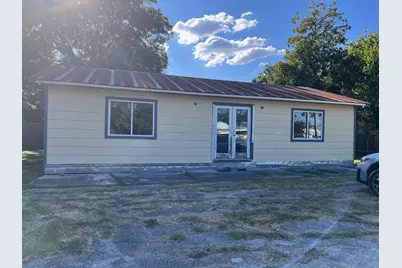 115 Guadalupe Street, Lockhart, TX 78644 - Photo 1