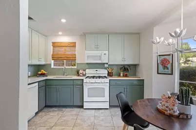 1723 E 38th Street, Austin, TX 78722 - Photo 11