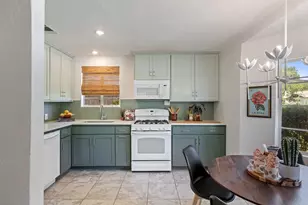 1723 E 38th St, Austin, TX 78722 - Photo 11