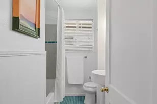 1723 E 38th St, Austin, TX 78722 - Photo 23