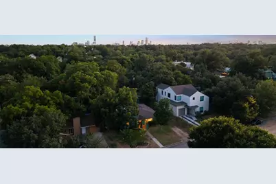 1723 E 38th Street, Austin, TX 78722 - Photo 33