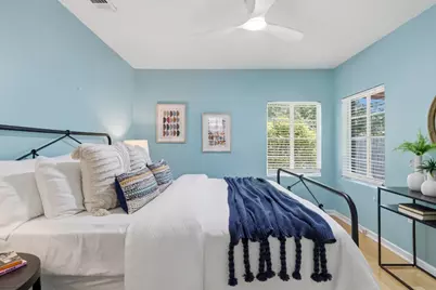 1723 E 38th Street, Austin, TX 78722 - Photo 17