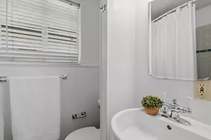 1723 E 38th St, Austin, TX 78722 - Photo 25