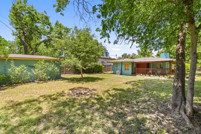 1723 E 38th Street, Austin, TX 78722 - Photo 35