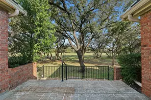 28 Tournament Way, The Hills, TX 78738 - Photo 29