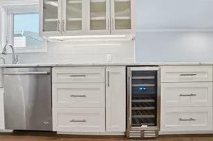 28 Tournament Way, The Hills, TX 78738 - Photo 11