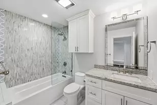 28 Tournament Way, The Hills, TX 78738 - Photo 23