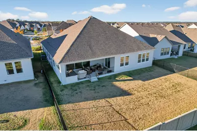 200 Alava Way, Liberty Hill, TX 78642 - Photo 31