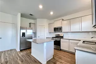 118 Canley Loop, Hutto, TX 78634 - Photo 7