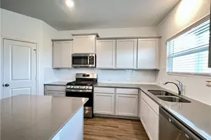 118 Canley Loop, Hutto, TX 78634 - Photo 9