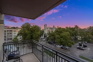 1900 Barton Springs Rd, Austin, TX 78704 - Photo 13